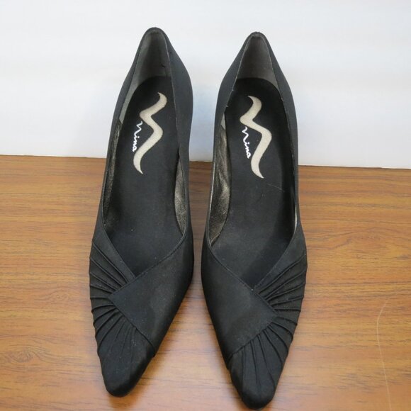 Nina Black Satin Pointed Toe Pumps Size 8½ M - Picture 1 of 8